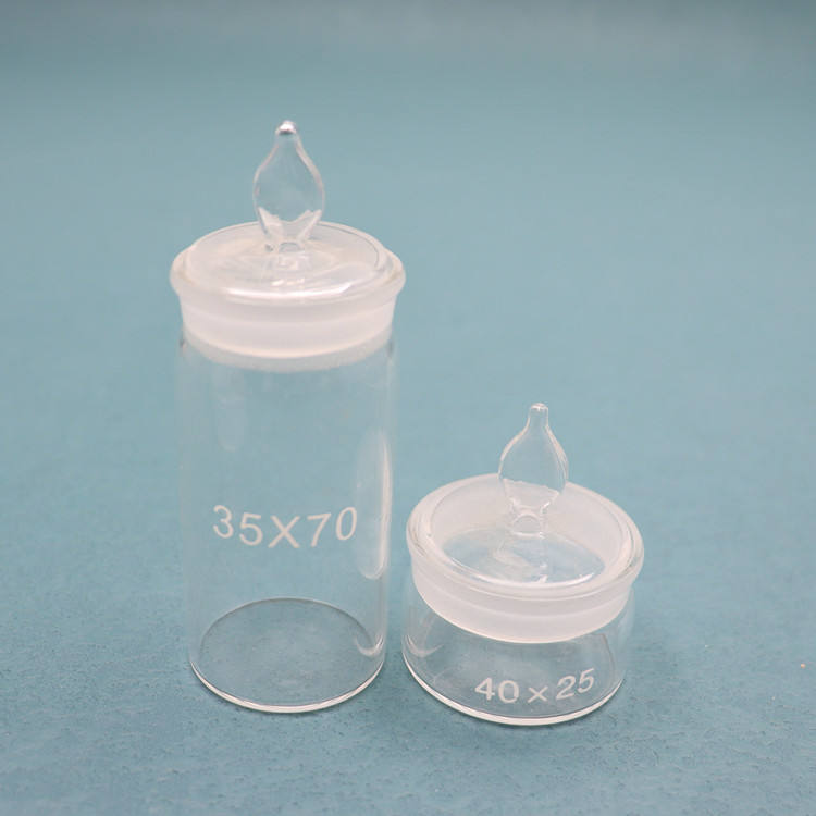 Glass weighing bottle with standard taper joint