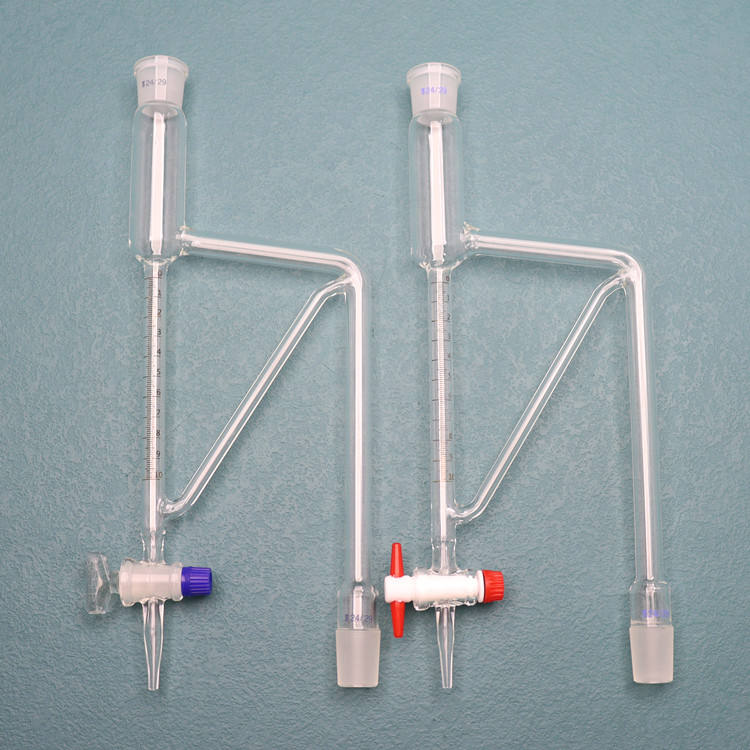 Glass volatile oil determination extractor