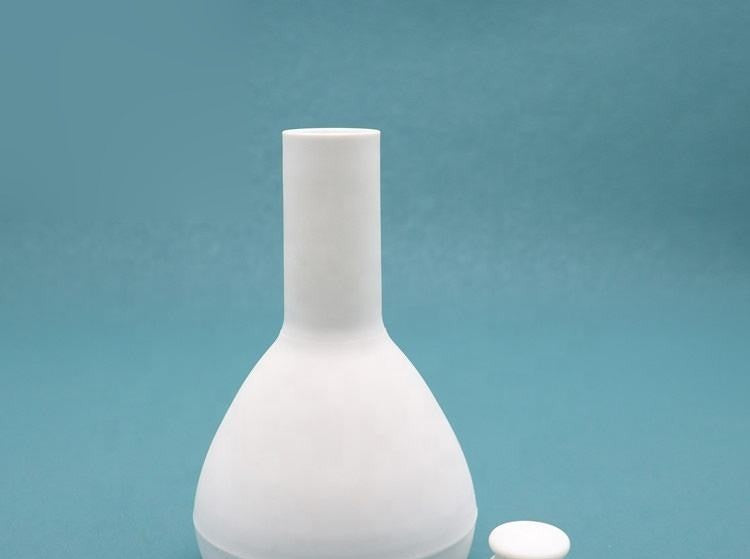 PTFE volumetric flask with stopper