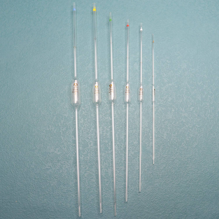 Plastic disposable serological pipette