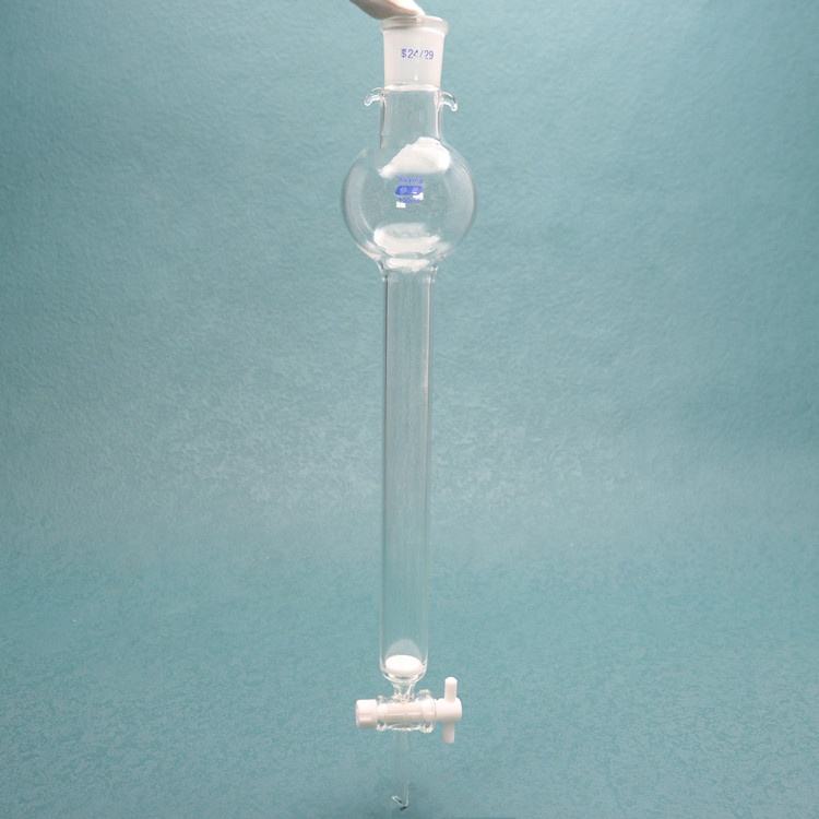 Glass Flash chromatography column with reservoir