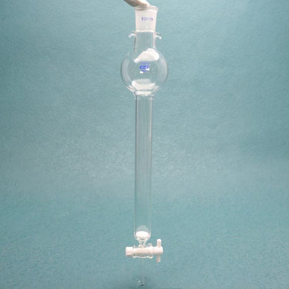 Glass Flash chromatography column with reservoir