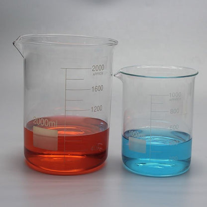 Low-form borosilicate glass beaker