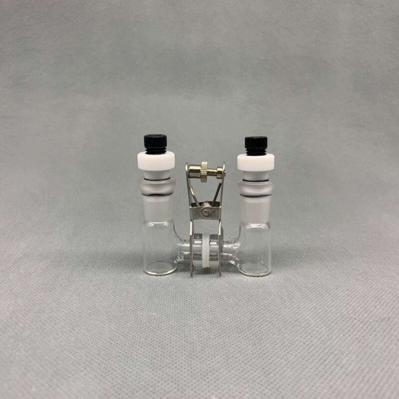 Dual chamber H-cell membrane low volume electrochemical reactor, capacity 5 to 30 ml