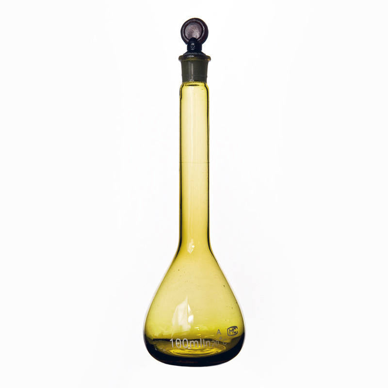 Brown glass volumetric flask