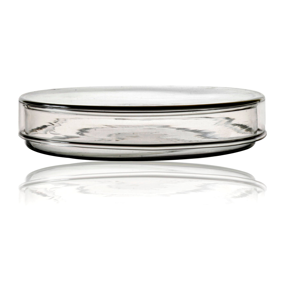 Glass petri dish