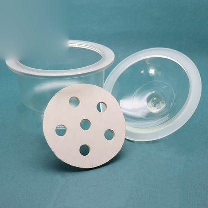 Vacuum desiccator with perforated porcelain plate