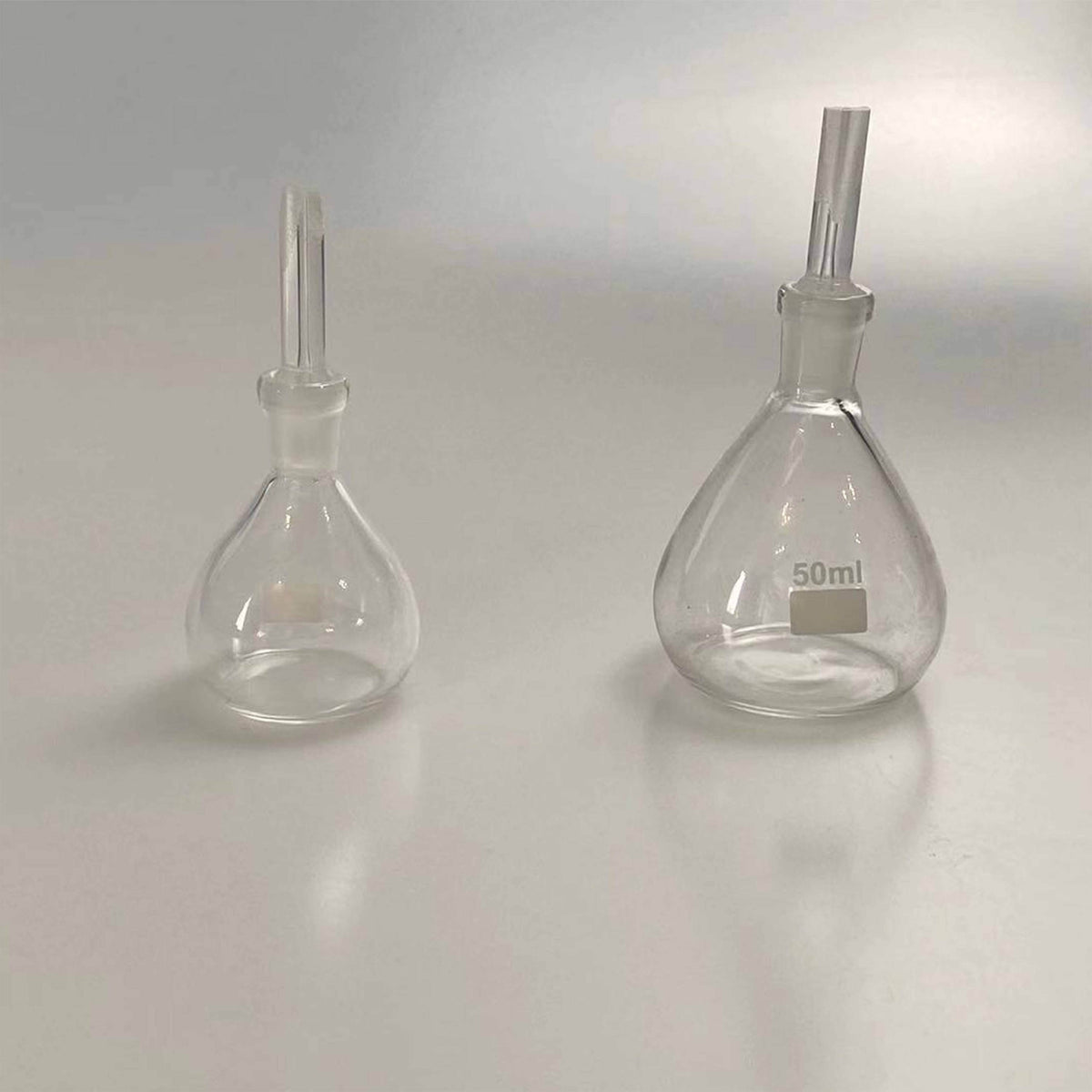 Glass Specific gravity bottle with capillary stopper