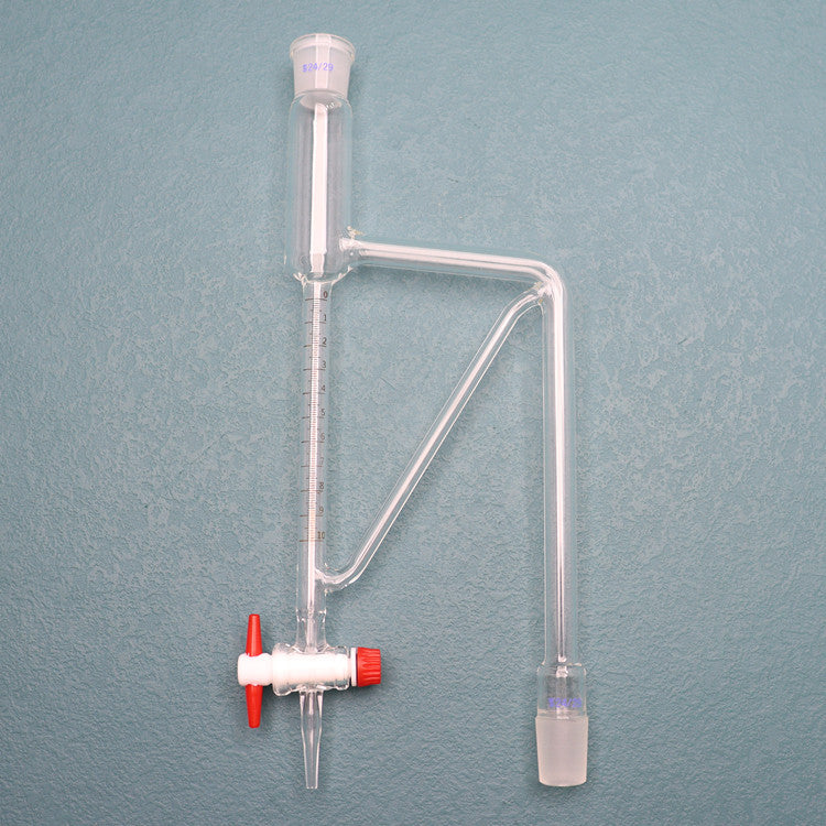 Glass volatile oil determination extractor