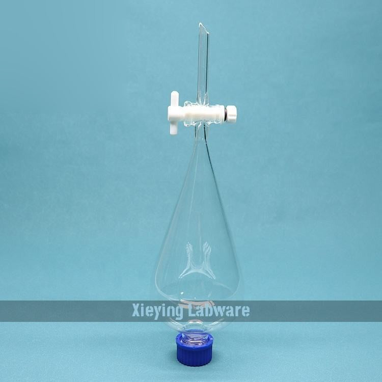 Glass pear-shaped separatory funnel