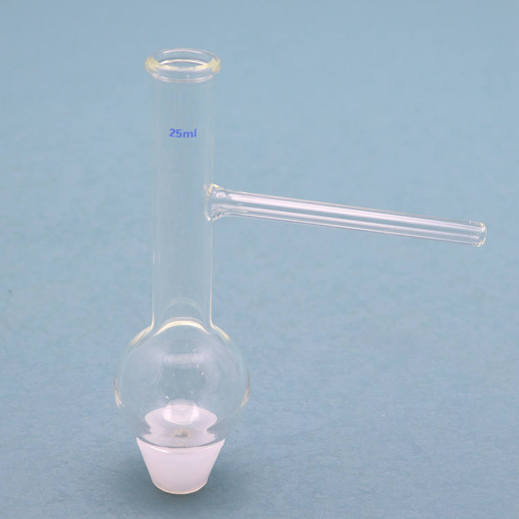 Long-neck borosilicate glass distilling flask