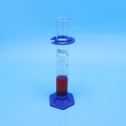 Borosilicate glass graduated measuring cylinder with plastic base
