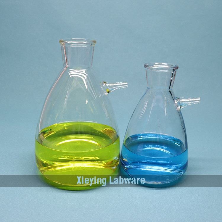 Erlenmeyer filter flask with upper side tubulation