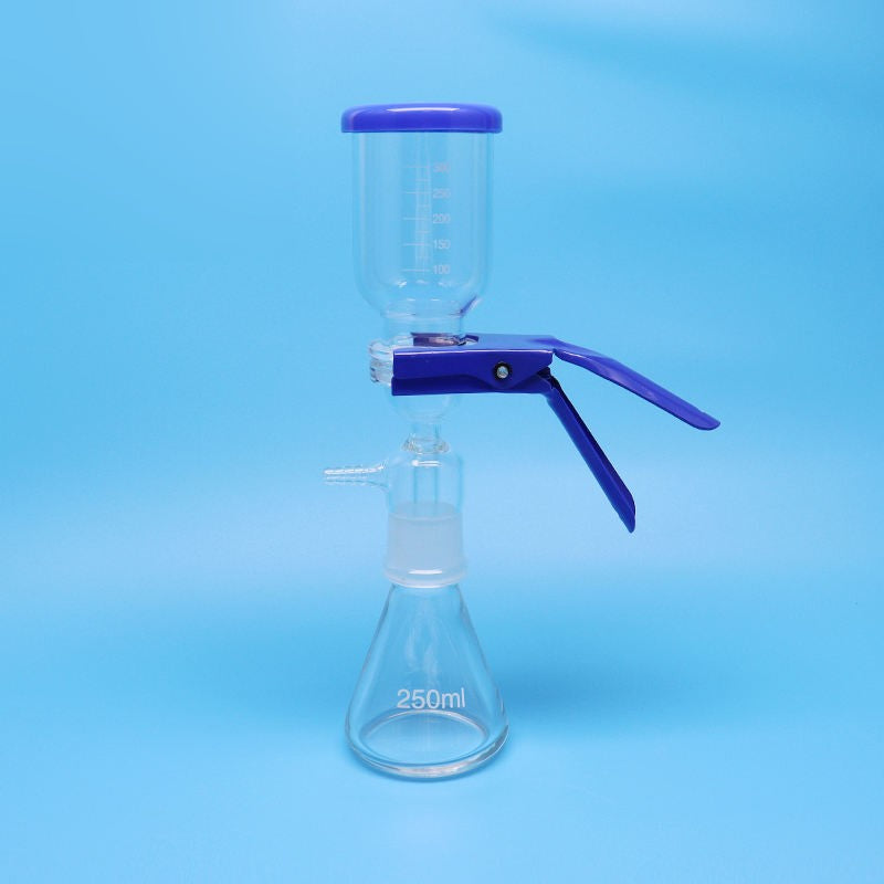 Sand core glass vacuum filtration apparatus