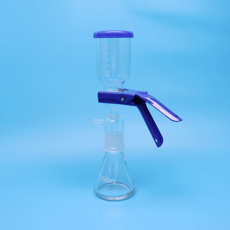 Sand core glass vacuum filtration apparatus