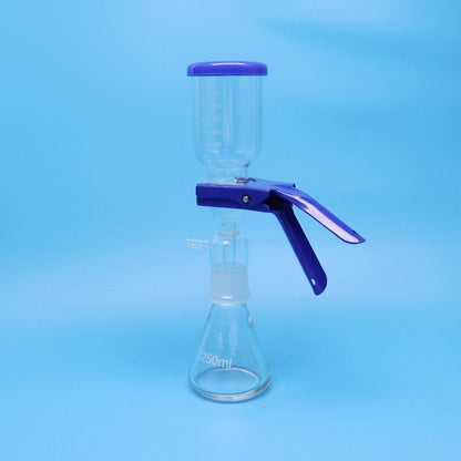 Sand core glass vacuum filtration apparatus