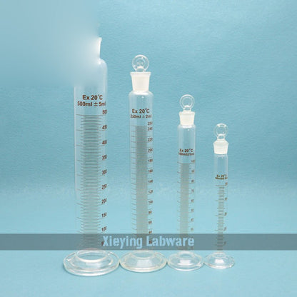 Thick-walled Boro 3.3 glass graduated measuring cylinder with spout and graduation
