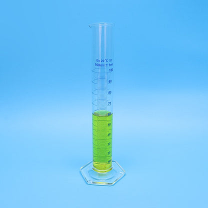 Borosilicate glass graduated measuring cylinder