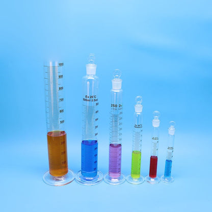 Borosilicate glass measuring cylinder with plug/stopper