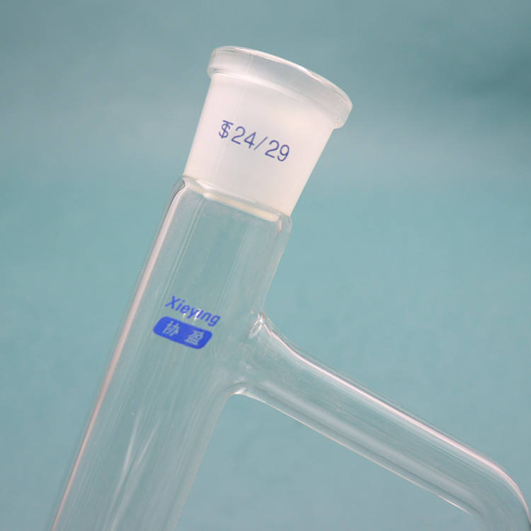 Glass water distributor with PTFE/glass piston stopcock