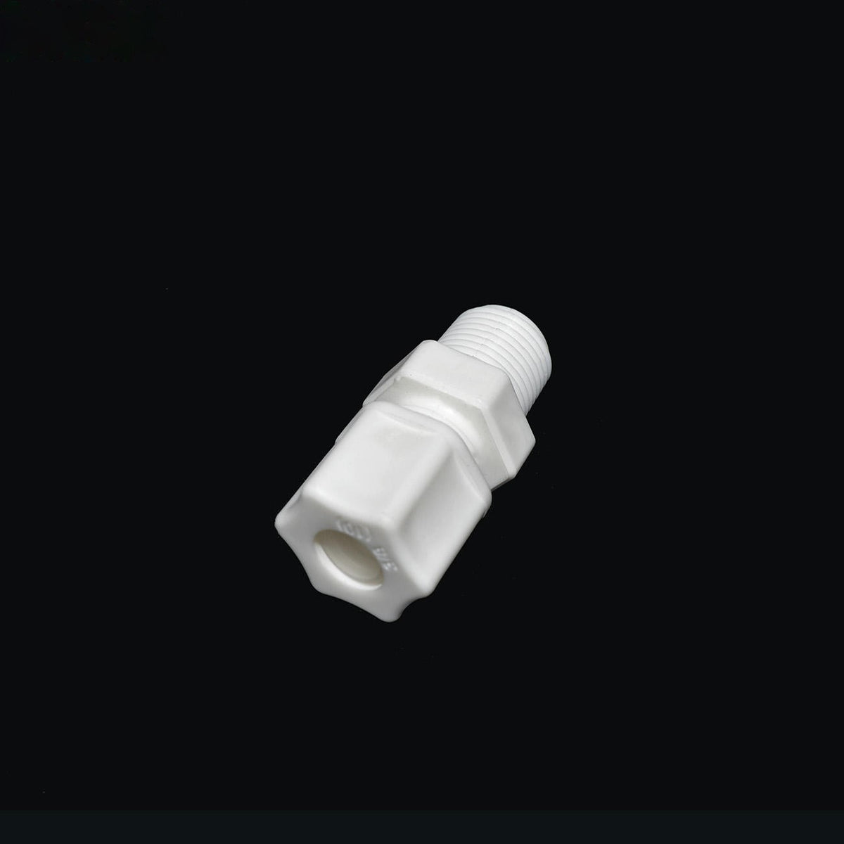 Bulkhead elbow tube fitting