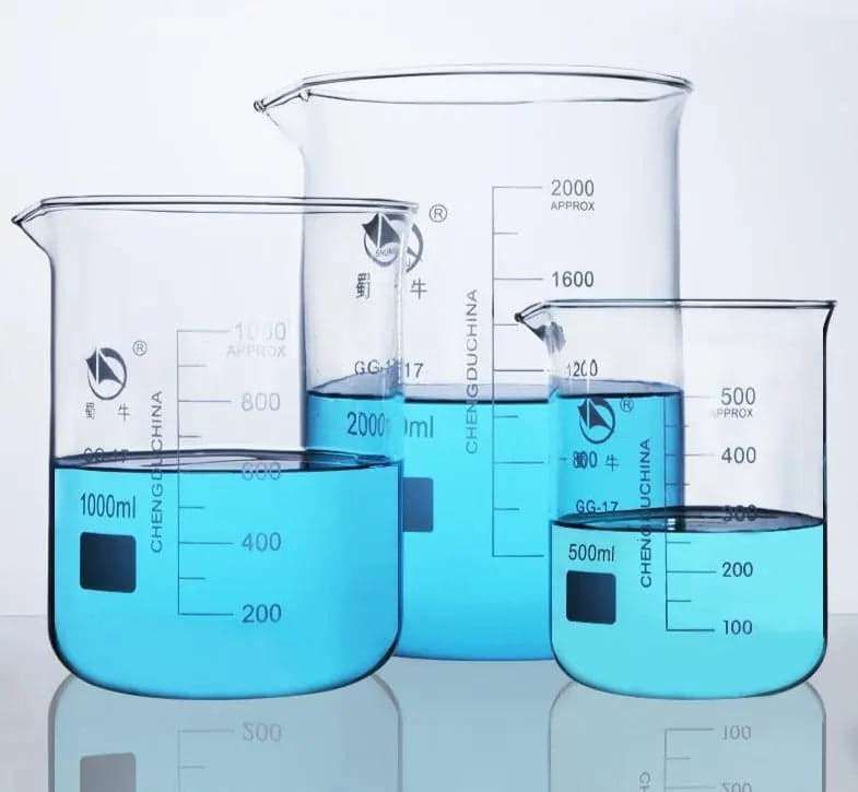 Short Beaker with Spout and Graduations, 25 ml to 10,000 ml