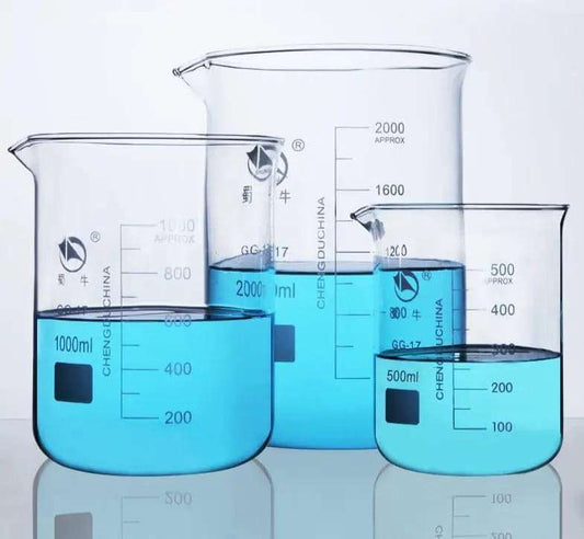 Short Beaker with Spout and Graduations, 25 ml to 10,000 ml