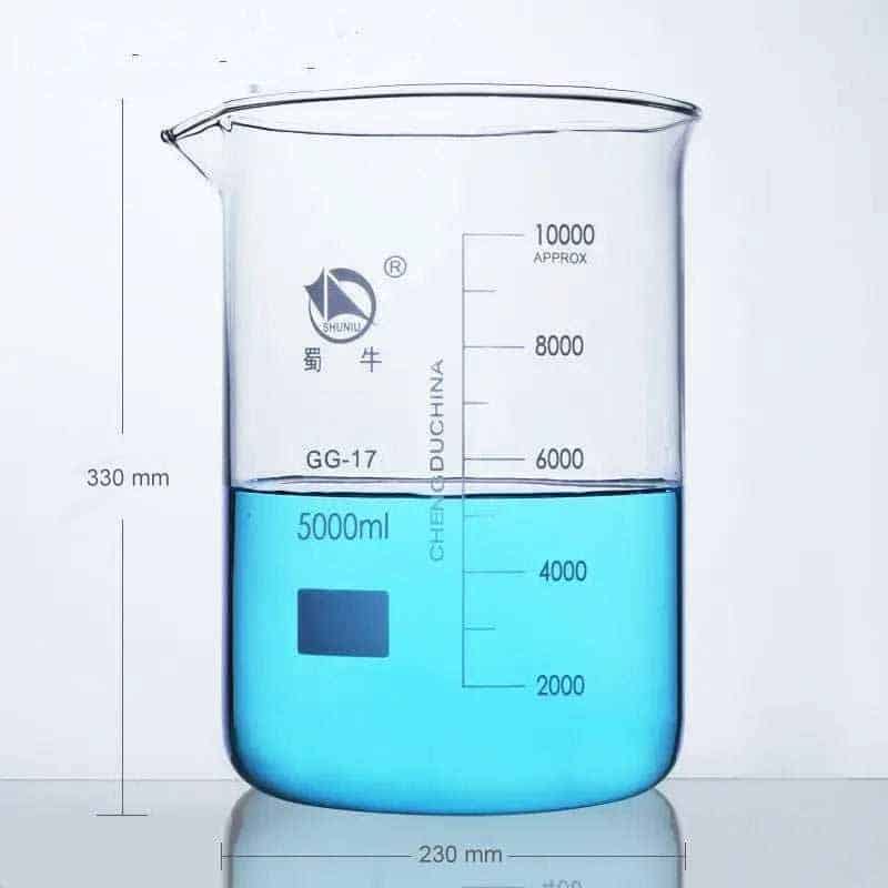 Short Beaker with Spout and Graduations, 25 ml to 10,000 ml