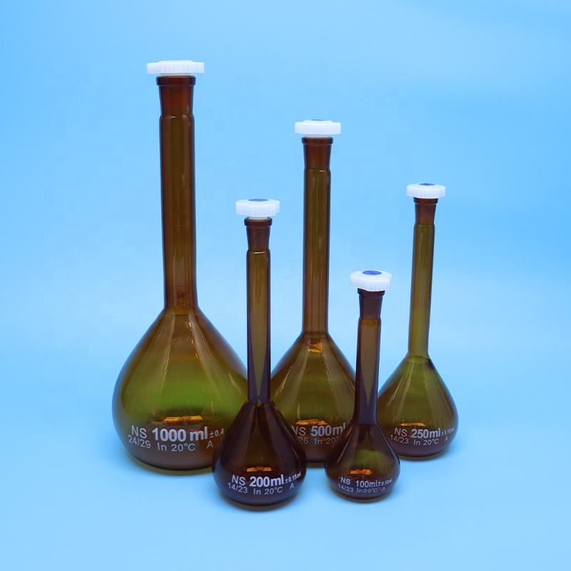 Class A Borosilicate Glass Volumetric Flask, Amber