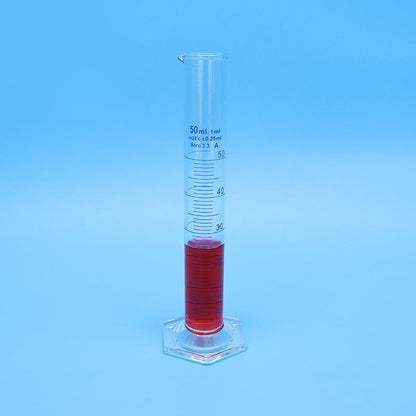 Borosilicate glass graduated measuring cylinder