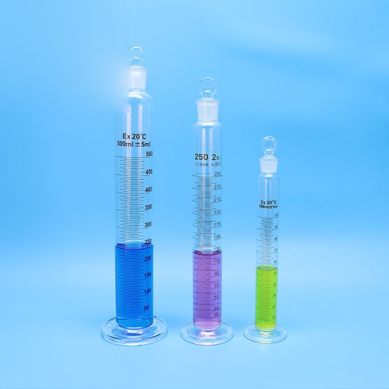 Borosilicate glass measuring cylinder with plug/stopper