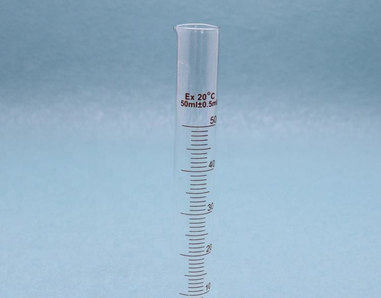 Measuring cylinder with round base & spout