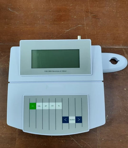 Benchtop pH Meter